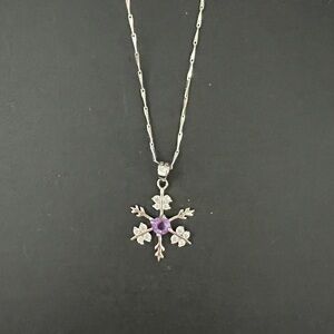 Elegant 925 Silver and Purple Pendant Necklace